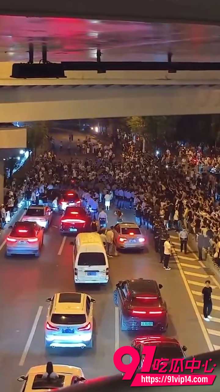 居民聚集堵路游行抗议5 居民聚集堵路游行抗议5