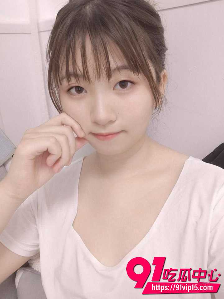 白嫩大学生私下和老板车震2