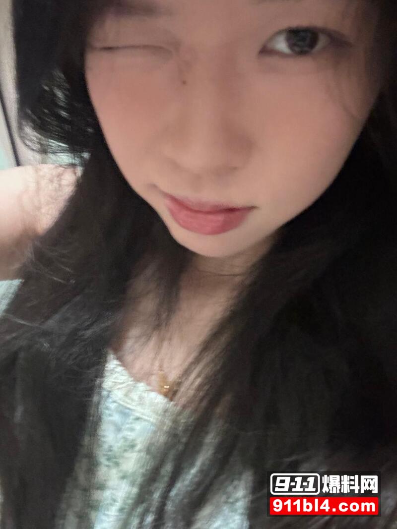 黄丽琳后入调教 1