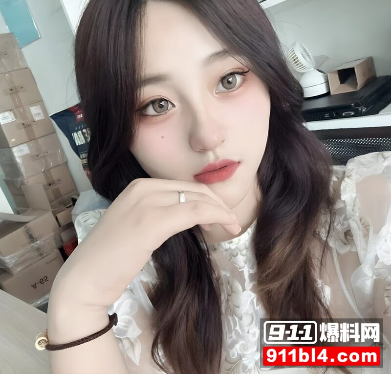 王家铭后入调教 2