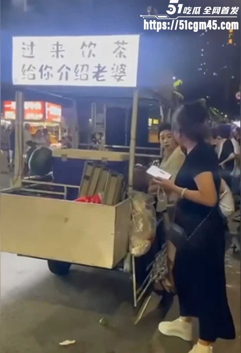 湛江渔港公园莹莹柠檬茶被非礼打架事件9拷贝 湛江渔港公园莹莹柠檬茶被非礼打架事件9拷贝
