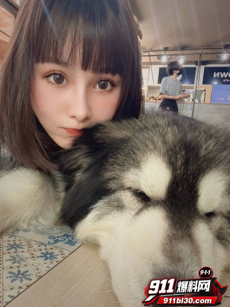 超骚齐刘海人妻自拍裸照合集流出 1