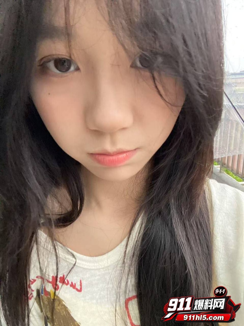 又是经典的大专妹和金主视频流出 14