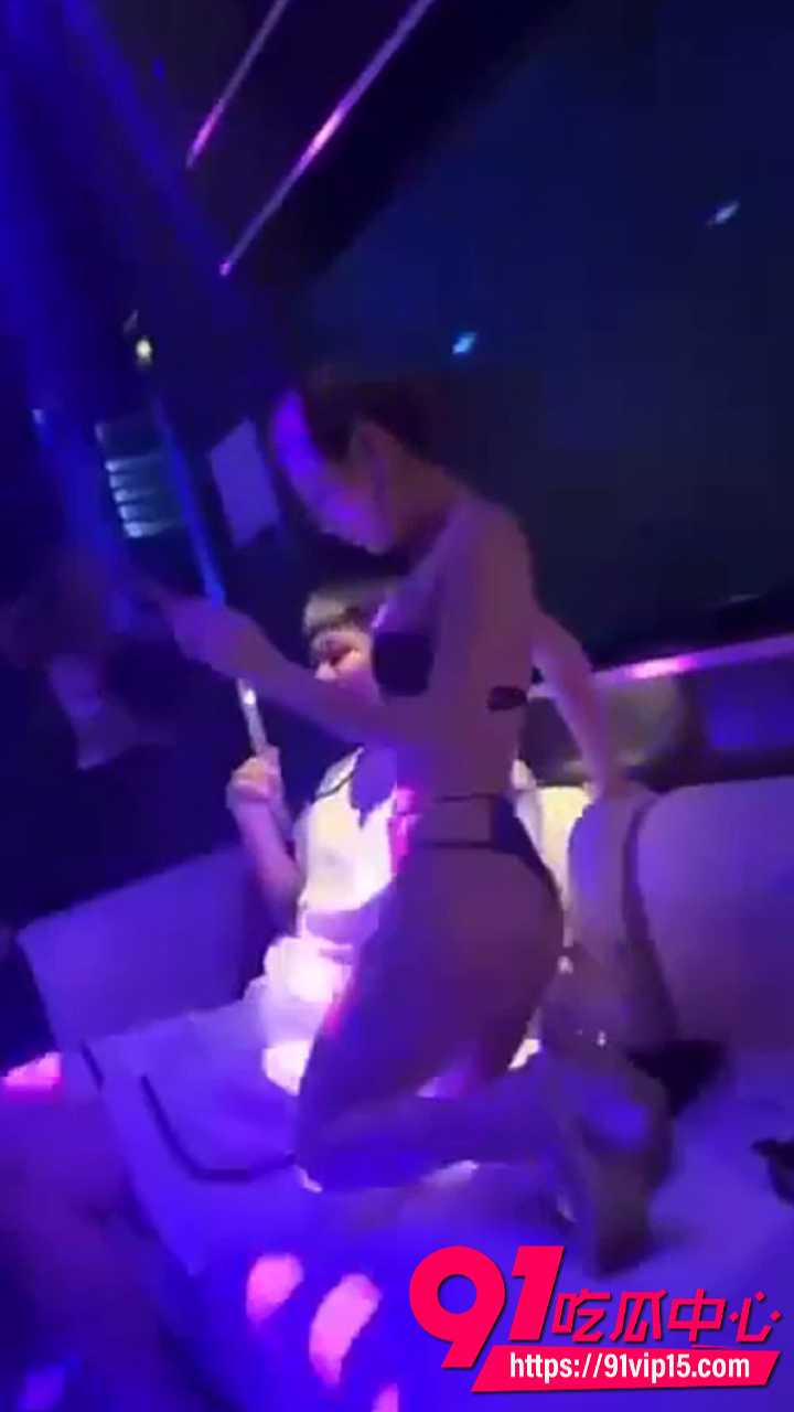 商K嫩模小姐姐贴脸裸舞7