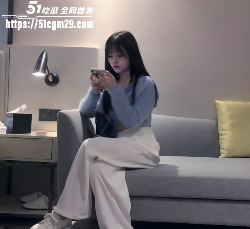 探花战狼约炮高颜值长腿嫩妹1