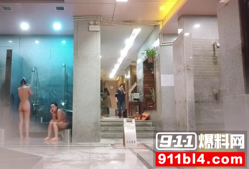 顶级反差女神 偷拍洗浴6