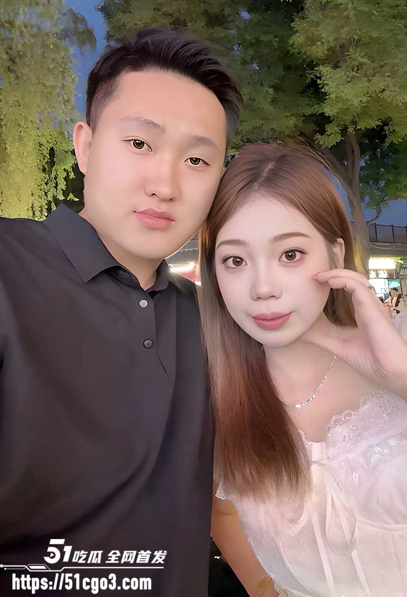 苏州南湖逸家美女业主偷情私密相册泄露1拷贝